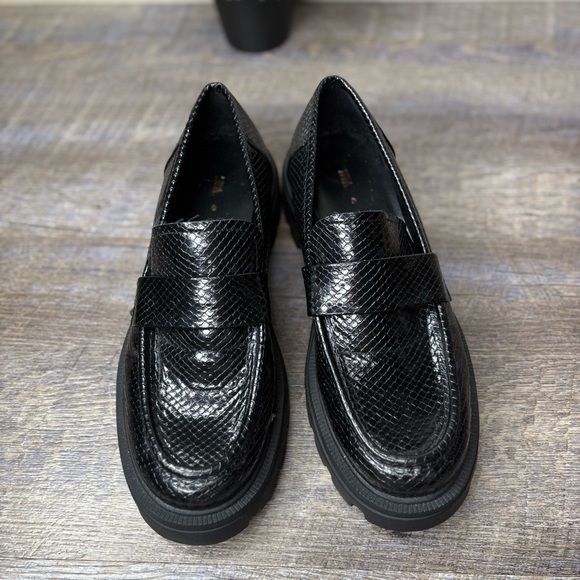 Zara Snake Faux Skin Loafers Platform Chunky Heel Black Women's Size 40 (US 9) - Picture 2 of 8